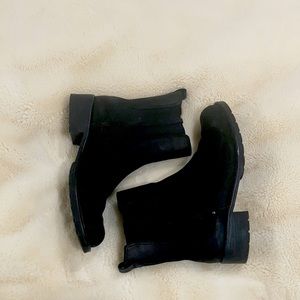 Women’s Clark’s Orinoco Chelsea Boots - 9